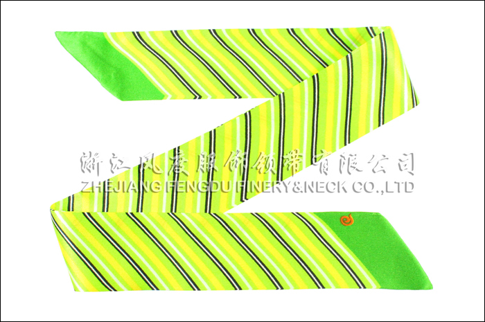 6179688_興業(yè)銀行真絲小長(zhǎng)巾-9.jpeg
